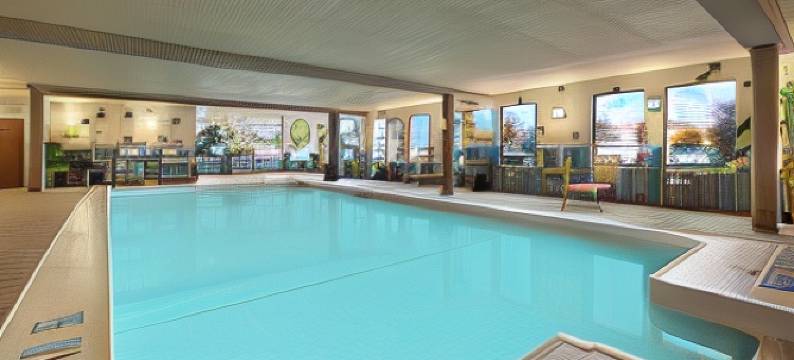 西埃德蒙顿戴斯套房酒店(Days Inn & Suites by Wyndham West Edmonton)图片