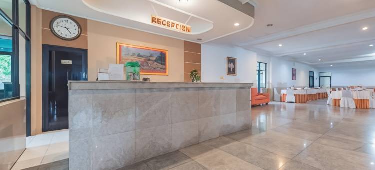 Hotel Ayong Linggarjati Kuningan Mitra RedDoorz图片