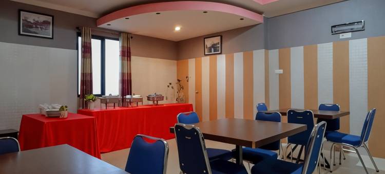 RedDoorz邻近Citraland水上公园Kendari(RedDoorz Near Citraland Waterpark Kendari)图片