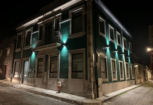 Oporto Station Hostel & Rooms Hotel Overview