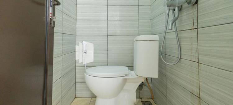 阿提克民宿伊斯兰教米特拉红门(Atiq Homestay Syariah Mitra RedDoorz)图片