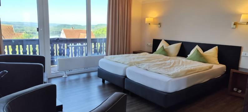 钢尼酒店和度假公寓Seeschlößchen(Garni Hotel & Ferienwohnungen Seeschlößchen)图片