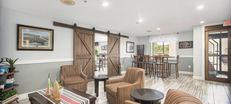 格兰德黑文温德姆呗盟套房酒店(Baymont by Wyndham Grand Haven)图片