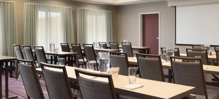 代顿比弗克里克万怡酒店(Courtyard Dayton Beavercreek)图片