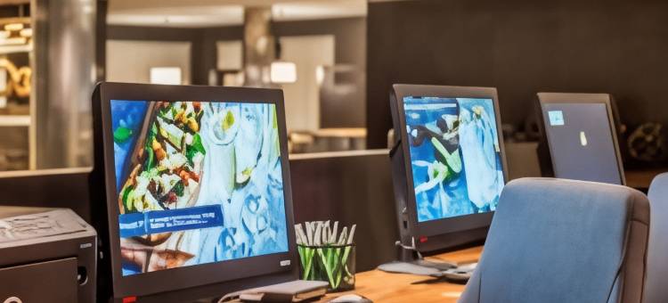 底特律法明顿山万怡酒店(Courtyard Detroit Farmington Hills)图片