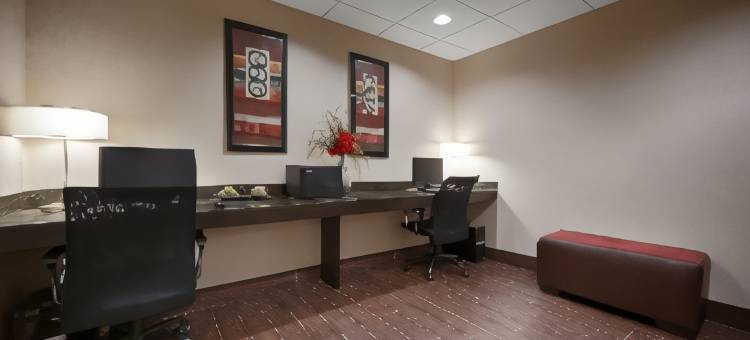 库欣贝斯特韦斯特优质套房酒店(Best Western Plus Cushing Inn  Suites)图片