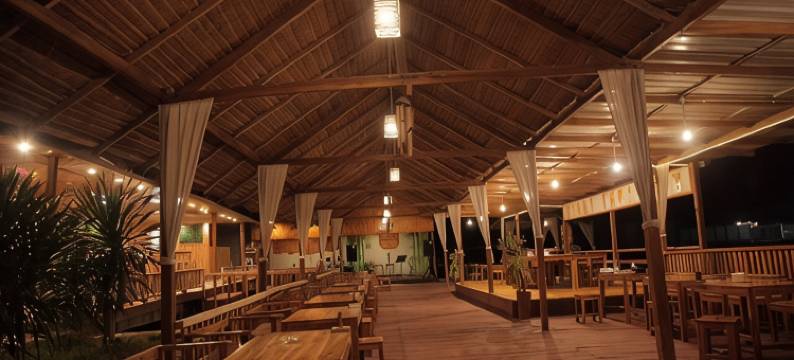 Kedai Terapung Hotel & Resto图片