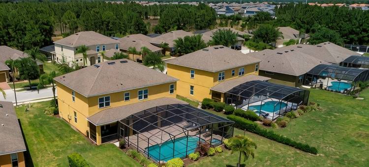 535 -Stunning 4 Bed, Lake View Home, South Facing Pool & Spa图片