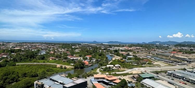 K Avenue 日落机场景 - 免费停车(K Avenue Sunset Seaview, KK Airport View - Free Parking)图片