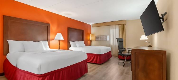 兰辛西克拉丽奥酒店及会议中心(Clarion Hotel & Conference Center Lansing West)图片