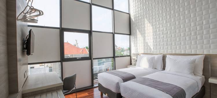 阿利马尔普瑞米尔酒店(Alimar Premier Hotel)图片