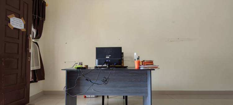 OYO1694帕里班家庭旅馆(RedDoorz at Pariban Homestay Parbaba)图片