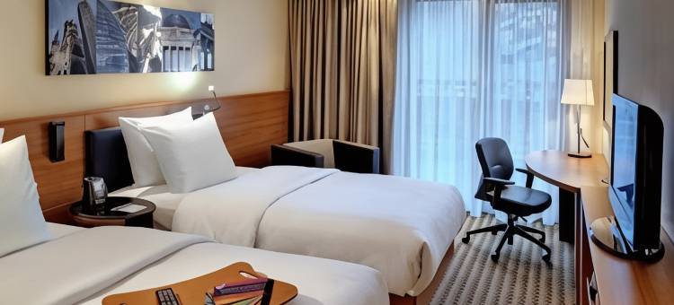 伦敦鲁顿机场希尔顿欢朋酒店(Hampton by Hilton London Luton Airport)图片