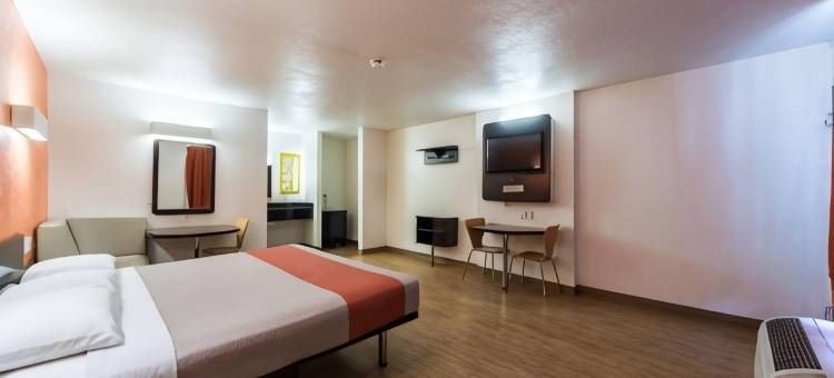 尤瓦尔迪6号汽车旅馆(Motel 6 Uvalde, TX)图片