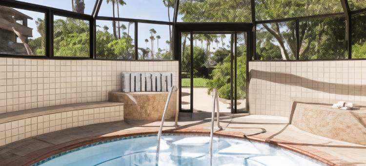 本图拉港福朋喜来登度假酒店(Four Points by Sheraton Ventura Harbor Resort)图片