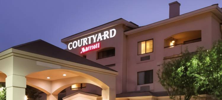 萨利纳斯蒙特利万豪万怡酒店(Courtyard Salinas Monterey)图片