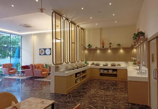 Grand Continent, Gachibowli Hotel Hotel Overview