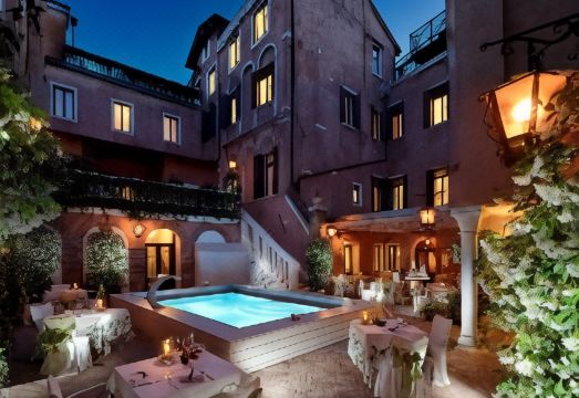 Hotel Giorgione Hotel Overview