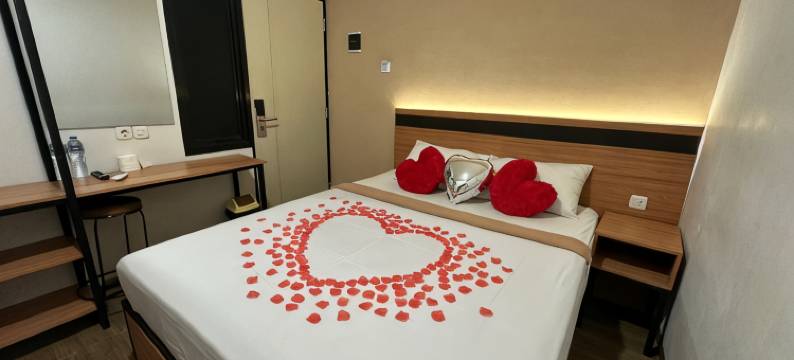 格兰德瓦洛拉西利旺宜(Grand Valora Near Sam Poo Kong Semarang Mitra RedDoorz)图片