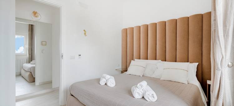 Terra | 2-Bedroom with Shared Kitchen & Balcony – Seafront Location图片
