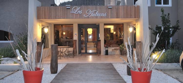 雷斯阿本乡村酒店(Logis Hôtel Restaurant les Aubuns)图片