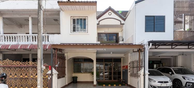 蓝色剧院宁曼路和古城民宿(Blue Theatre  Near Nimmanhaemin Rd. and Old City)图片