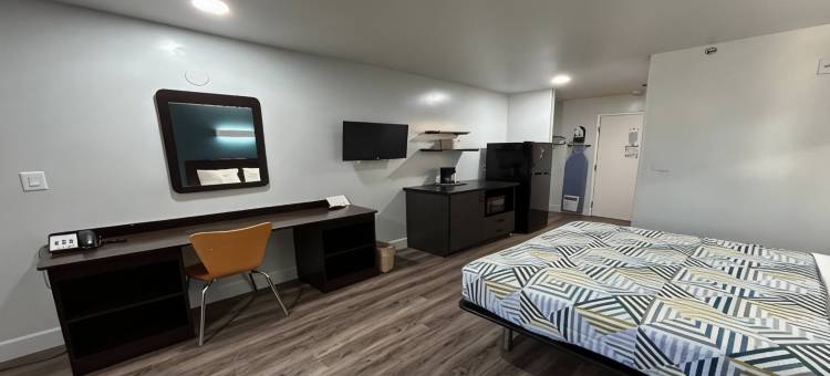 开间6套房 - 希斯皮里亚，加利福尼亚州 - 西主街 - I-15(Studio 6 Suites Hesperia, CA West Main Street I 15)图片