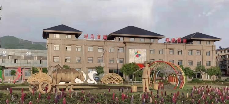 和龙和津酒店图片