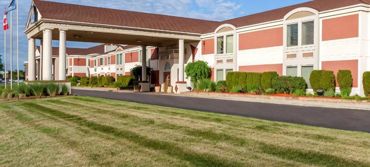 罗斯维尔/底特律地区温德姆戴斯套房酒店(Days Inn & Suites by Wyndham Roseville/Detroit Area)图片