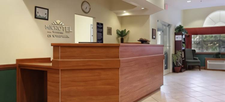 温德姆夏洛特港麦客达套房酒店(Microtel Inn & Suites by Wyndham Port Charlotte/Punta Gorda)图片