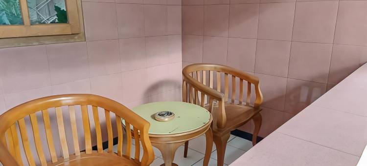 Hotel Shinta 1 Near Stasiun Kertosono Mitra RedDoorz图片