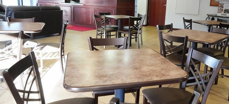科尔尼罗德威套房旅馆(Econo Lodge Inn & Suites)图片