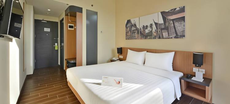 怀兹尊贵酒店酒店-巴东哈蒂布苏莱曼(Whiz Prime Hotel Khatib Sulaiman Padang)图片