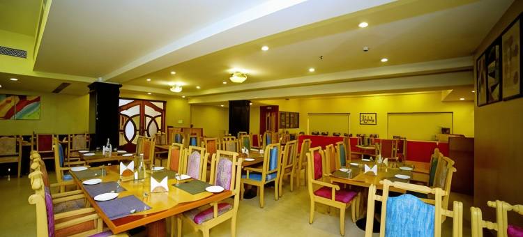 提鲁帕提拉吉公园酒店(Raj Park- Hill View)图片