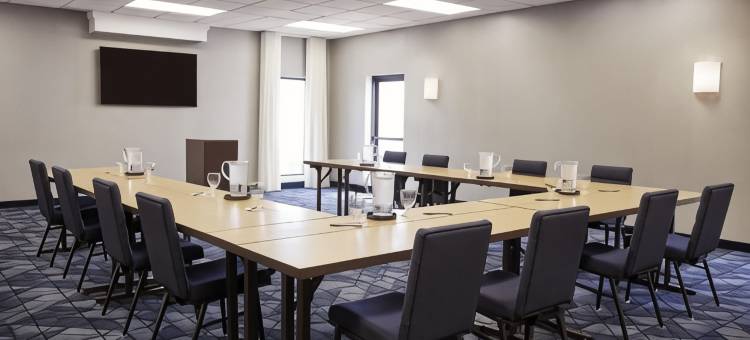 圣路易斯市中心西万怡酒店(Courtyard St Louis Downtown West)图片