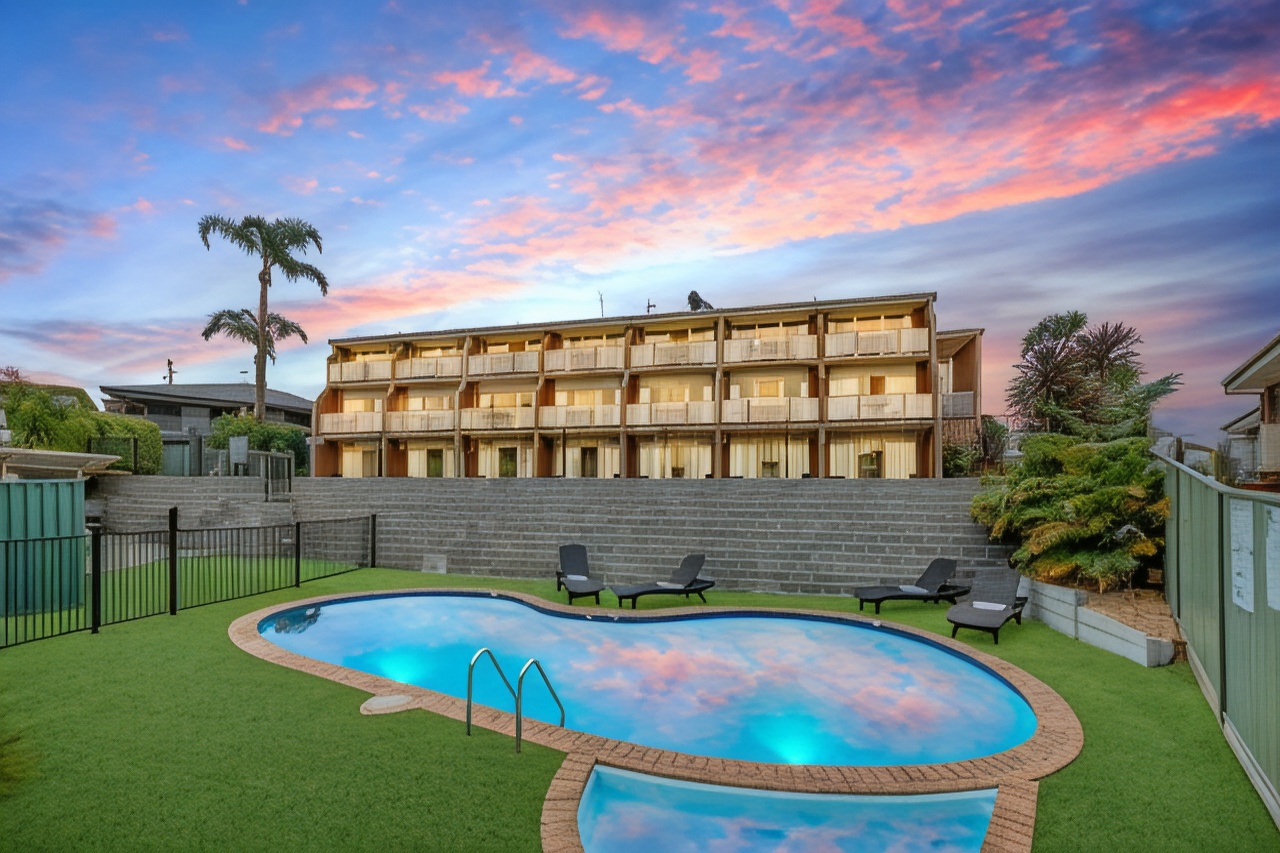 Sapphire Waters Motor Inn Over view