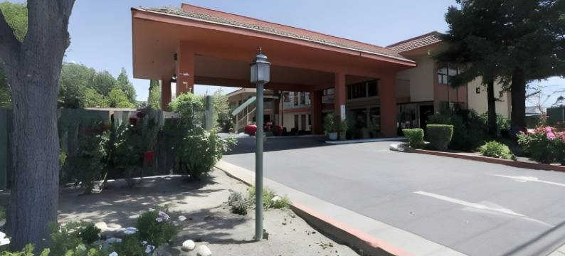 吉尔罗依戴斯酒店(Days Inn by Wyndham Gilroy)图片