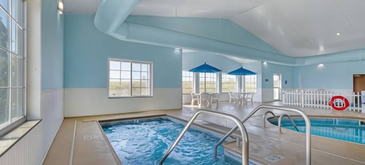 麦迪逊堡凯艺套房酒店 - 近 61 号公路(Quality Inn & Suites Fort Madison Near Hwy 61)图片