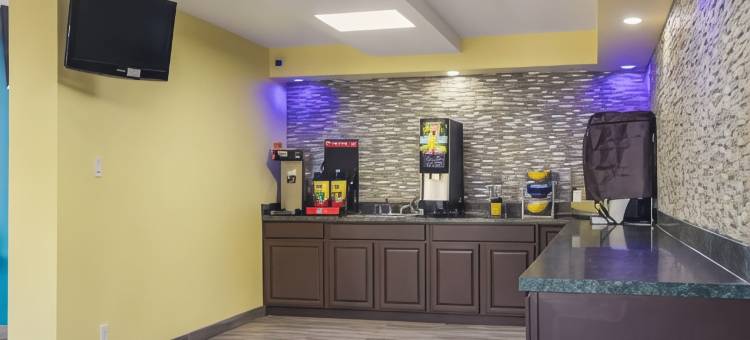 蒙罗维尔匹兹堡罗德威套房酒店(Rodeway Inn & Suites Monroeville-Pittsburgh)图片