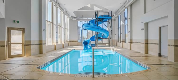 智选假日套房酒店伍德斯托克南(Holiday Inn Express & Suites Woodstock South)图片