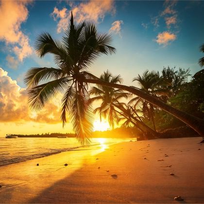 海口+五公祠+文笔峰+海南铜鼓岭景区+雷琼海口火山群世界地质公园+观澜湖华谊冯小刚电影公社6日5晚私家团