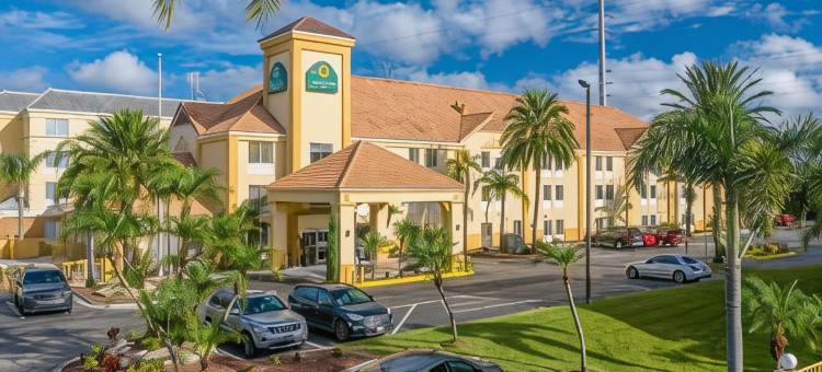 奥兰多环球影城拉昆塔温德姆套房酒店(La Quinta Inn & Suites by Wyndham Orlando Universal Area)图片