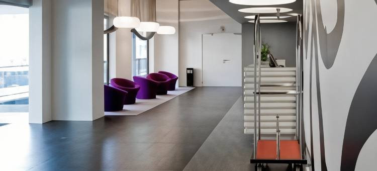 北卡斯特拉纳中心酒店(Hotel Zentral Castellana Norte)图片