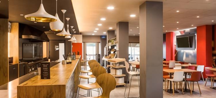 宜必思巴塞罗那格拉诺列尔斯蒙特梅洛酒店(Ibis Barcelona Montmelo Granollers)图片