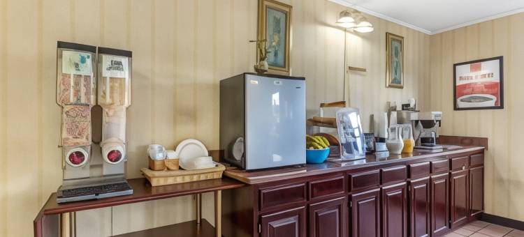 伊克诺套房旅馆(Econo Lodge Inn & Suites)图片