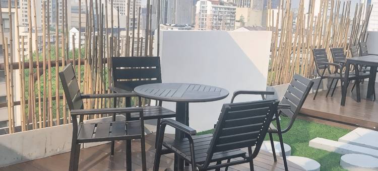 杭州武林国际城市营地(西湖武林门地铁站店)图片