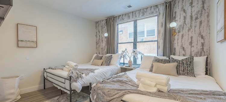 奢华与橄榄公寓 ~ 4间浴室、10张床+可免费停放2辆车(Opulence n Olive ~ 4bath, 10 beds+Park 2 cars FREE)图片