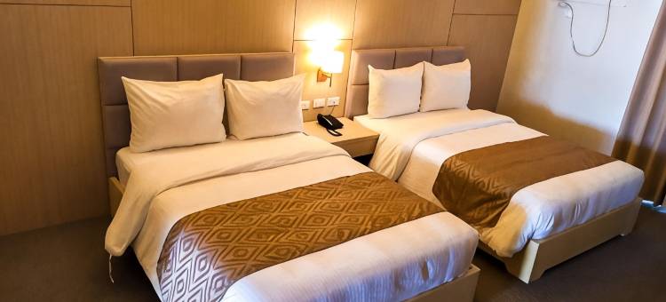 索托格兰德尼奥波利坦酒店(Sotogrande Neopolitan Hotel)图片