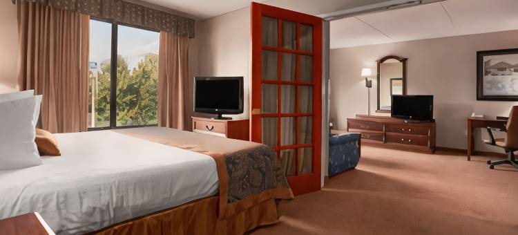 穆尔斯维尔拉昆塔温德姆套房酒店(La Quinta Inn & Suites by Wyndham Mooresville)图片