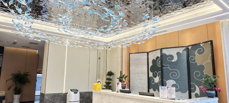 国门臻选酒店(鸭绿江断桥火车站店)图片